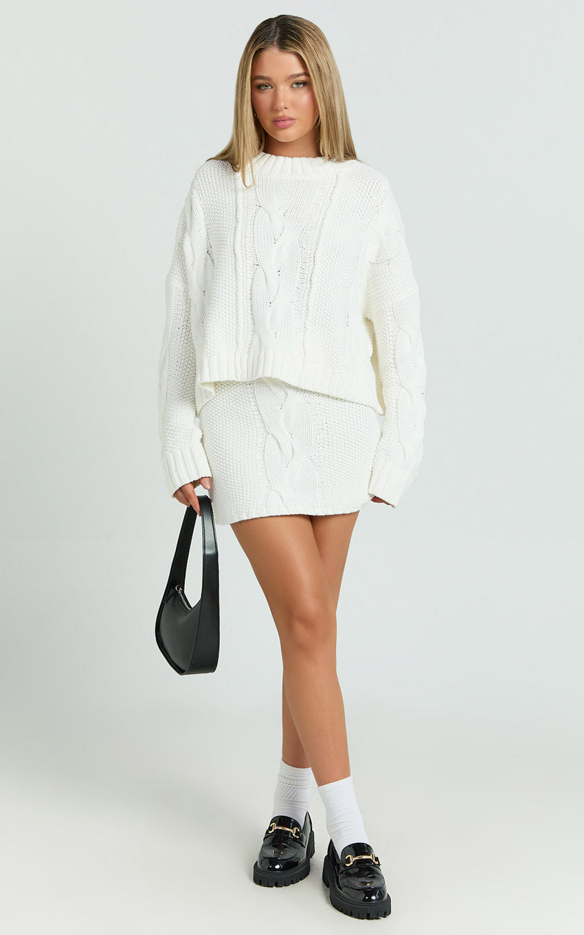 Marge Jumper - Oversized Cable Knit Crew Neck Jumper in White