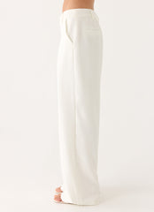 Sora Low Rise Pant - White